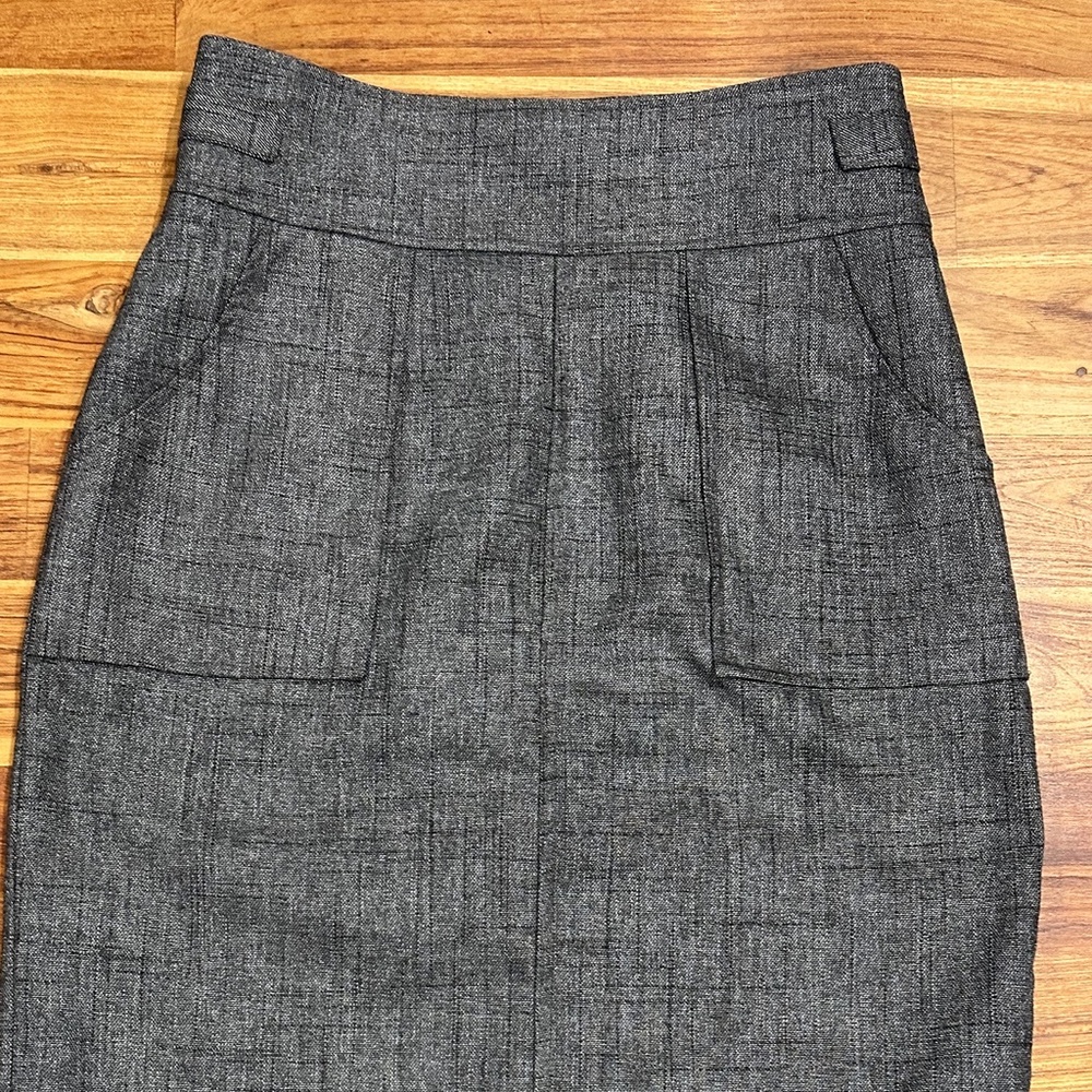 Halogen Gray Metallic Pencil Skirt Size 4 - Picture 2 of 3